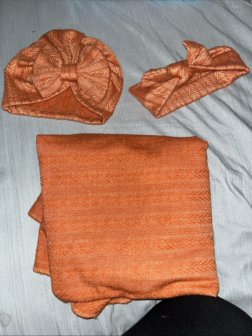 Newborn baby swaddle and headband
